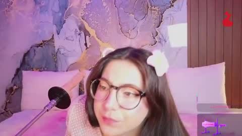Snapshot of alice_cute77 chatting on 27, 5, 2026 Mey online show from 27, 5, 2026
