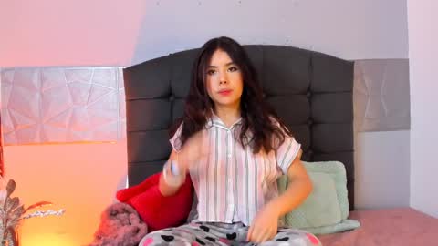  Alice Evans online show from 22, 1, 2025