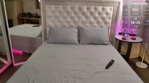 Snapshot of alice_gold__ chatting on 17, 2, 2026 Ur future wife Alice 8 pm - 4 am NY time online show from 17, 2, 2026