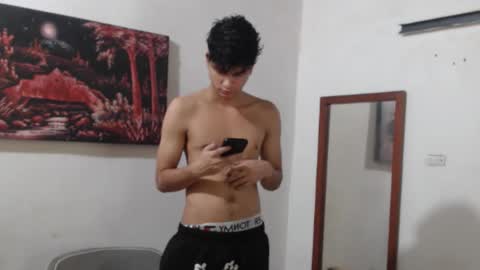 Snapshot of alice_julls chatting on 23, 11, 2025 alice online show from 23, 11, 2025