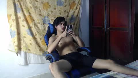 Snapshot of alice_julls chatting on 15, 5, 2026 alice online show from 15, 5, 2026