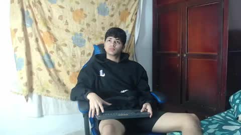 Snapshot of alice_julls chatting on 24, 5, 2026 alice online show from 24, 5, 2026