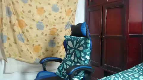Snapshot of alice_julls chatting on 25, 6, 2026 alice online show from 25, 6, 2026