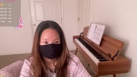 Snapshot of alice_lee18 chatting on 18, 3, 2026 Alice Lee online show from 18, 3, 2026