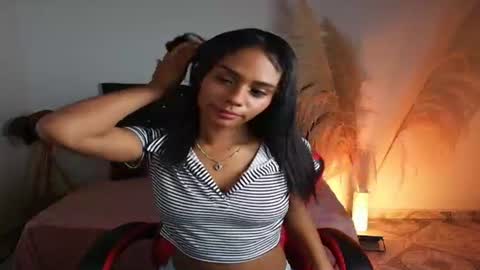 Snapshot of alice_luxx chatting on 20, 7, 2026 alice_luxx online show from 20, 7, 2026