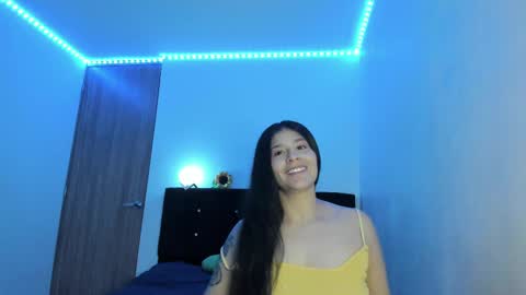 Snapshot of alice_martinez_ chatting on 19, 2, 2025 alice and amber online show from 19, 2, 2025