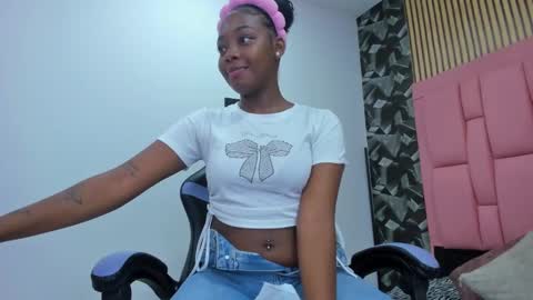 Snapshot of alice_rouusse chatting on 31, 10, 2025 alice_rouusse online show from 31, 10, 2025