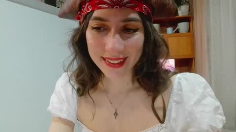 Snapshot of alice_sincere chatting on 24, 4, 2026 Alice Love you all online show from 24, 4, 2026