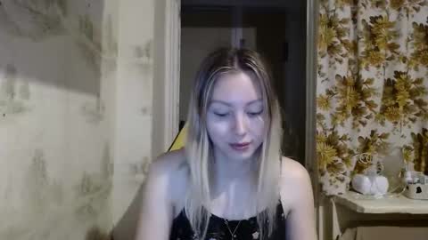 Snapshot of alice_smiles chatting on 8, 4, 2026 Alice smiles online show from 8, 4, 2026