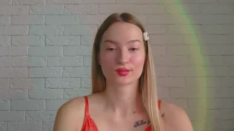 Snapshot of alice_sweet_01 chatting on 5, 11, 2025 Alice online show from 5, 11, 2025