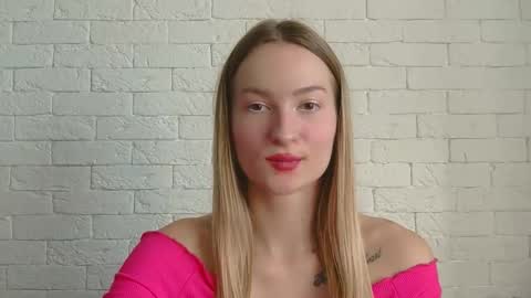 Snapshot of alice_sweet_01 chatting on 14, 11, 2025 Alice online show from 14, 11, 2025