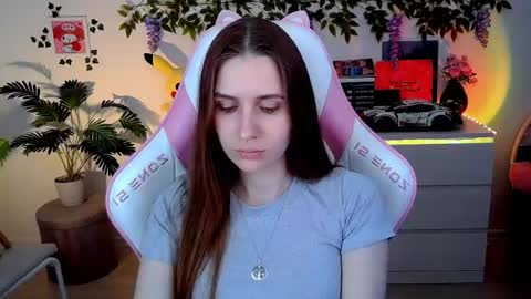 alicecharmy online show from 17, 5, 2026