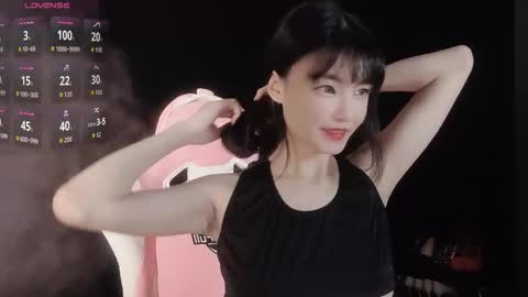 Snapshot of alicechina chatting on 5, 11, 2025 Alice online show from 5, 11, 2025