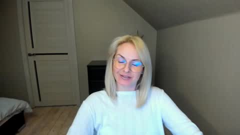 Alicee online show from 23, 2, 2025