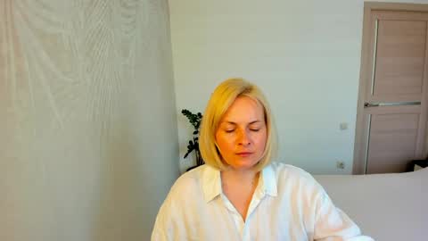 Alicee online show from 15, 4, 2026