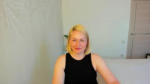 Snapshot of alicee__grace chatting on 8, 5, 2026 Alicee online show from 8, 5, 2026