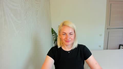 Snapshot of alicee__grace chatting on 5, 6, 2026 Alicee online show from 5, 6, 2026