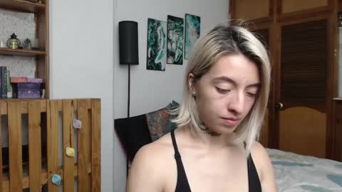 Snapshot of alicee_logan_ chatting on 6, 5, 2026 alicee_logan_ online show from 6, 5, 2026
