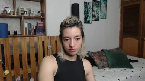 Snapshot of alicee_logan_ chatting on 18, 5, 2026 alicee_logan_ online show from 18, 5, 2026