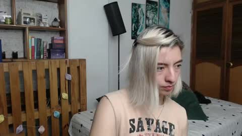 Snapshot of alicee_logan_ chatting on 19, 5, 2026 alicee_logan_ online show from 19, 5, 2026