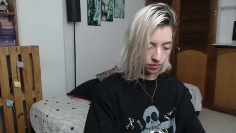 Snapshot of alicee_logan_ chatting on 1, 6, 2026 alicee_logan_ online show from 1, 6, 2026