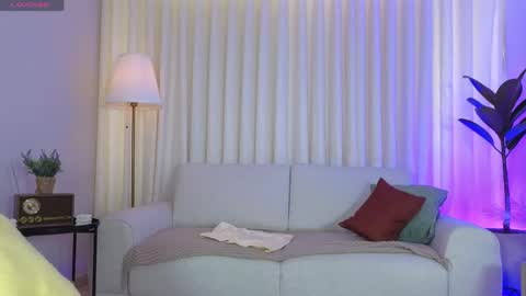Snapshot of alicee_milf_ chatting on 30, 5, 2026 Aleja online show from 30, 5, 2026