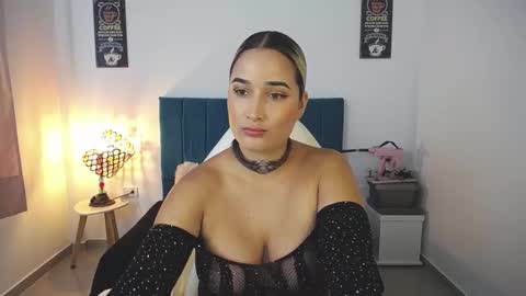 Alicia    1000 PM - 600 AM COLOMBIAN TIME online show from 12, 9, 2025