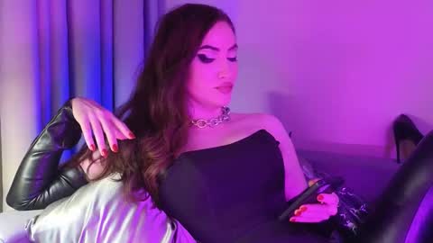 alicejameson online show from 30, 11, 2025