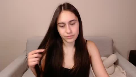 Snapshot of alicekollt chatting on 25, 12, 2024 alicekollt online show from 25, 12, 2024