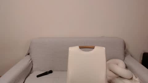 Snapshot of alicekollt chatting on 28, 12, 2024 alicekollt online show from 28, 12, 2024