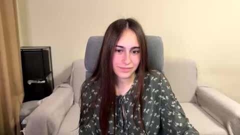 Snapshot of alicekollt chatting on 23, 10, 2025 alicekollt online show from 23, 10, 2025