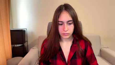 Snapshot of alicekollt chatting on 29, 10, 2025 alicekollt online show from 29, 10, 2025