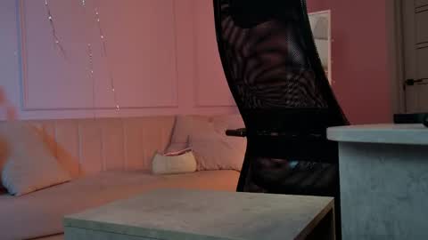 Snapshot of alicelidse chatting on 17, 5, 2026 Alice online show from 17, 5, 2026