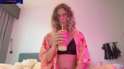 AlicePinkhead online show from 13, 11, 2025