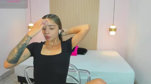 Snapshot of aliceross1 chatting on 27, 5, 2026 AliceRoss online show from 27, 5, 2026