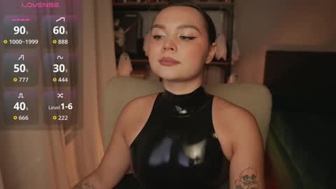 Snapshot of alicesweetlove chatting on 26, 9, 2025 Alice online show from 26, 9, 2025