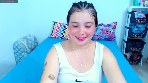 CATALINA Y ANDRES online show from 5, 3, 2025