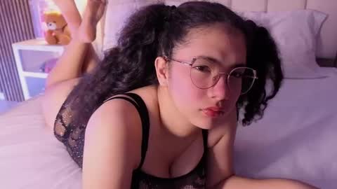 Snapshot of alicialevy chatting on 2, 3, 2026 LUNA online show from 2, 3, 2026