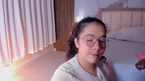 Snapshot of alicialevy chatting on 22, 5, 2026 LUNA online show from 22, 5, 2026