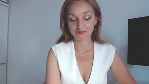 Snapshot of alicialux chatting on 29, 5, 2026 Alicia online show from 29, 5, 2026