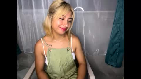 Karla Oconoor online show from 20, 5, 2026