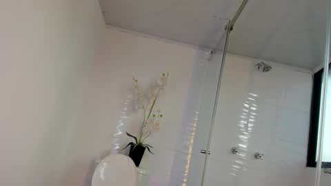 Ali Diaz online show from 9, 3, 2025