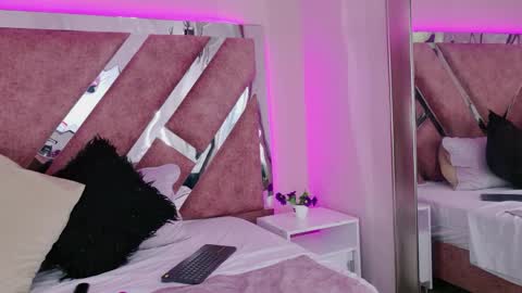 Snapshot of alidiaz__ chatting on 11, 4, 2026 Ali Diaz online show from 11, 4, 2026