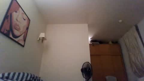 Snapshot of alien_alien chatting on 9, 8, 2026 alien_alien online show from 9, 8, 2026