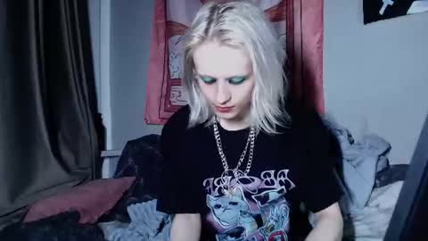 Alien Bella online show from 20, 7, 2026