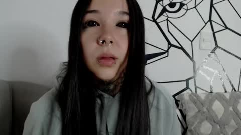 Snapshot of alien_eyes09 chatting on 24, 5, 2026 online show from 24, 5, 2026