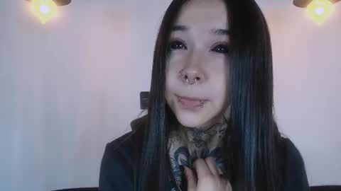 Snapshot of alien_eyes09 chatting on 23, 6, 2026 online show from 23, 6, 2026