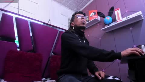 Snapshot of alien_high chatting on 17, 9, 2025 AlienHigh FlashNigga online show from 17, 9, 2025