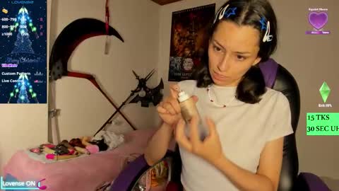 Aiko  Independent Model  online show from 24, 11, 2025