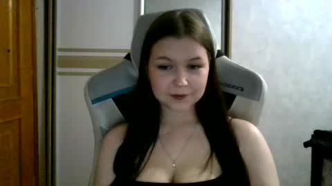 Snapshot of alii_na chatting on 7, 7, 2026 alii na online show from 7, 7, 2026